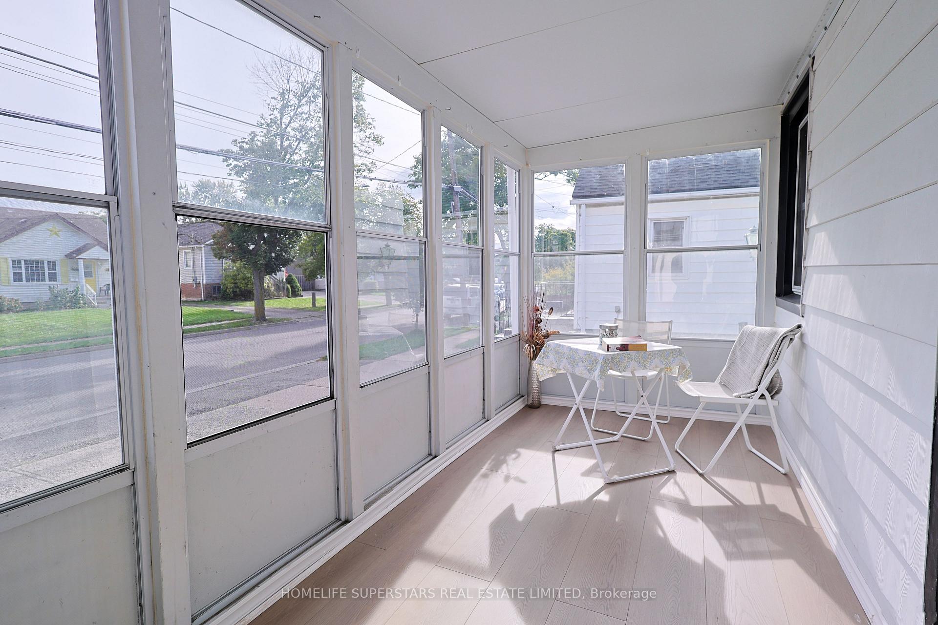 Photo 32 of 112 Rykert Street, St. Catharines, Western Hill — HOMEH