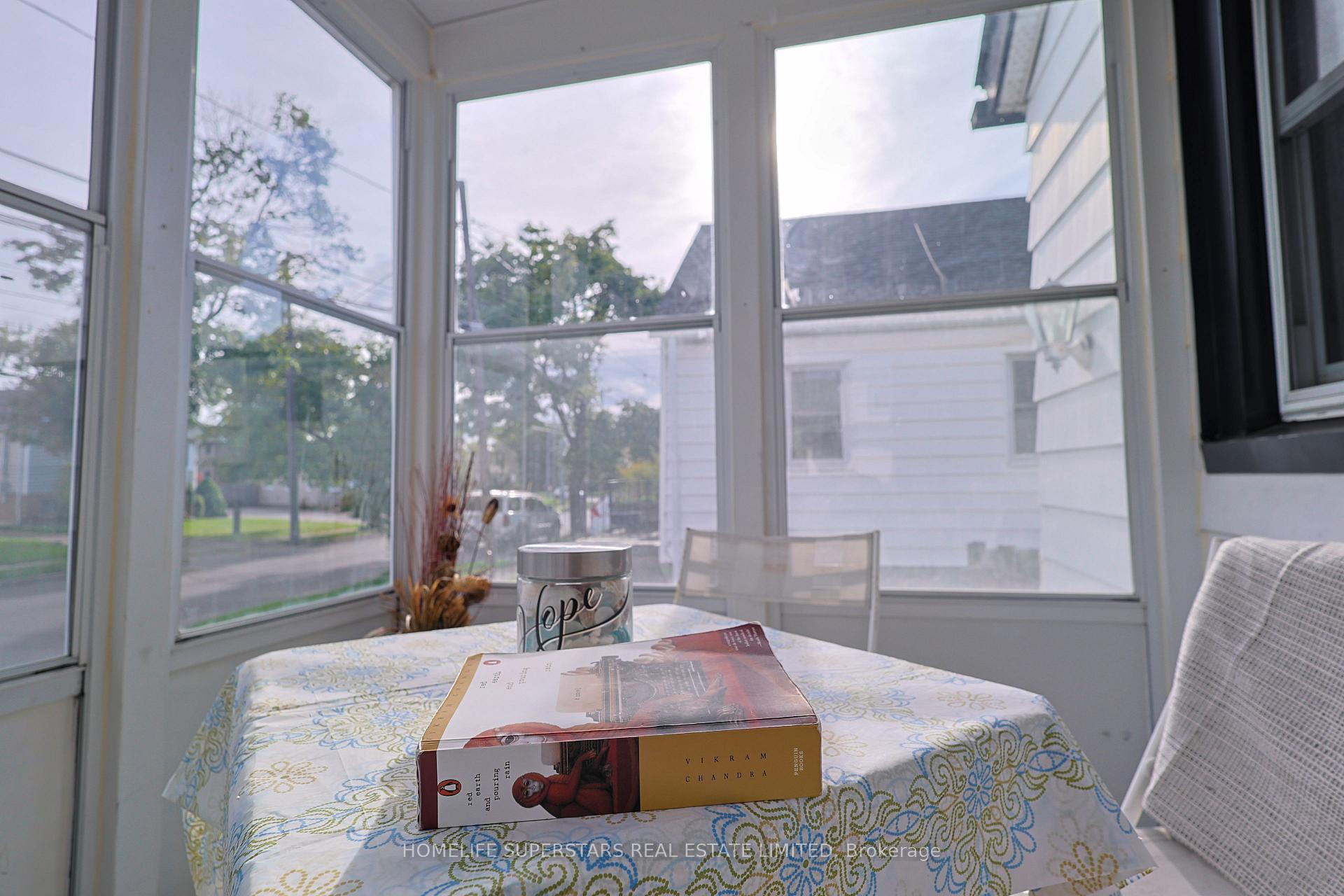 Photo 33 of 112 Rykert Street, St. Catharines, Western Hill — HOMEH