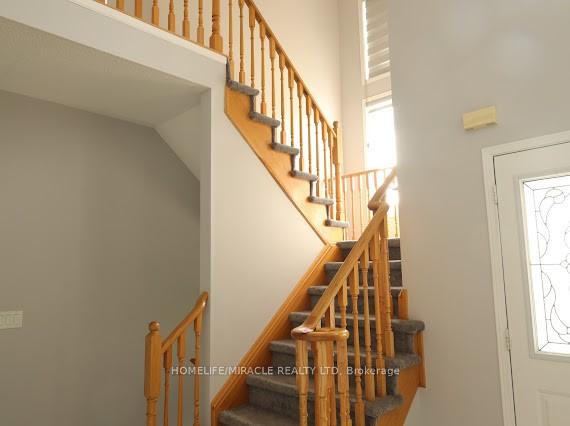 Photo 10 of Unit Main, 3 Tanvalley Drive, Brampton, Fletcher's Meadow — HOMEH