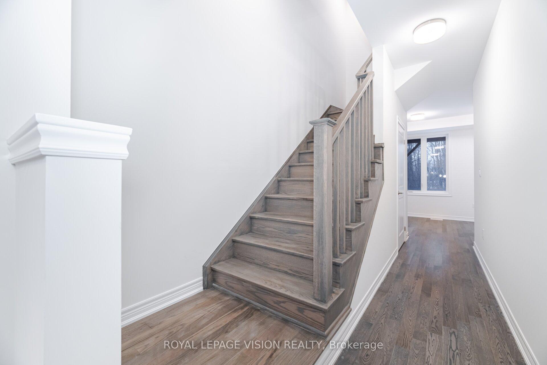 Photo 6 of 56 Folcroft Street, Brampton, Credit Valley — HOMEH