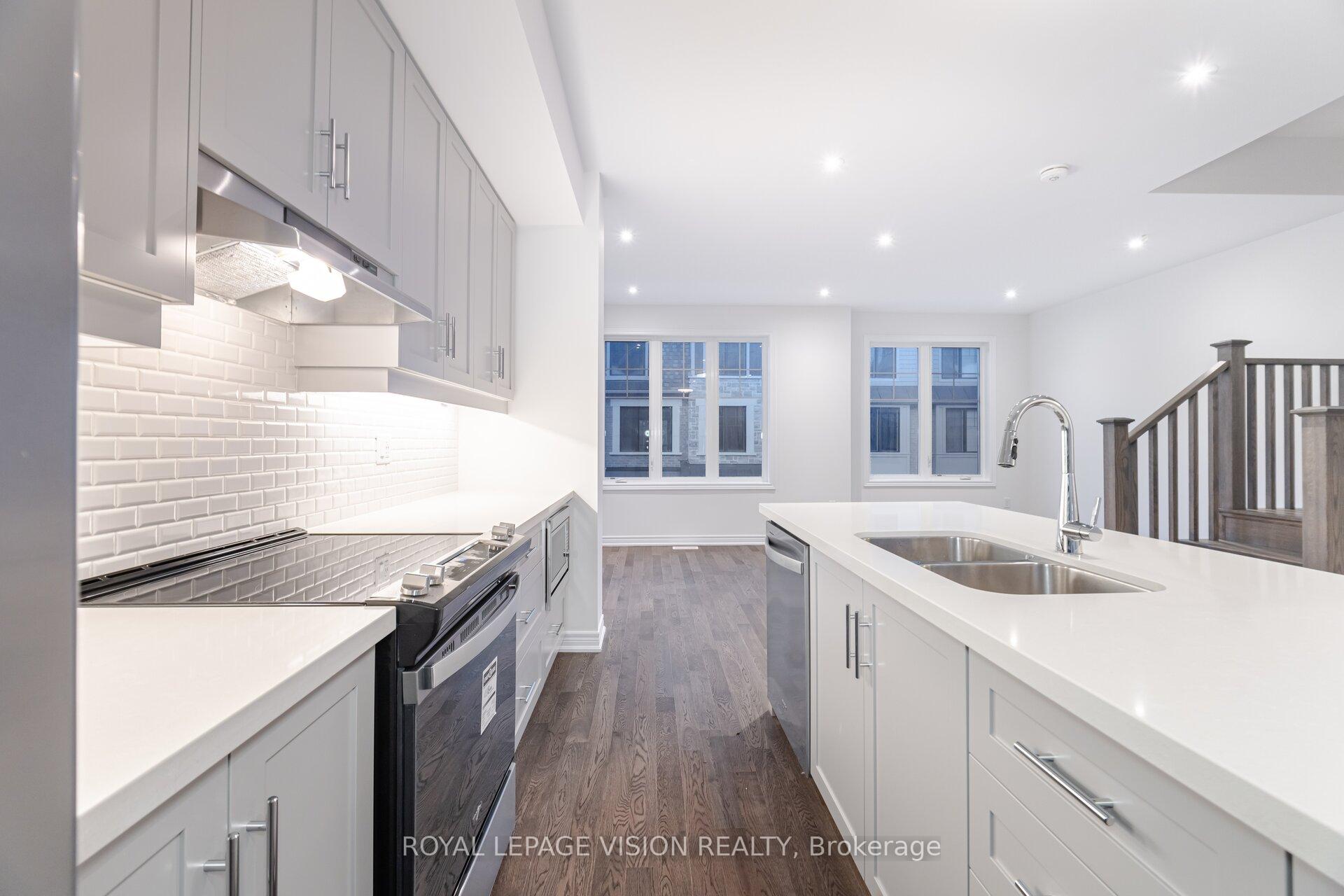 Photo 10 of 56 Folcroft Street, Brampton, Credit Valley — HOMEH