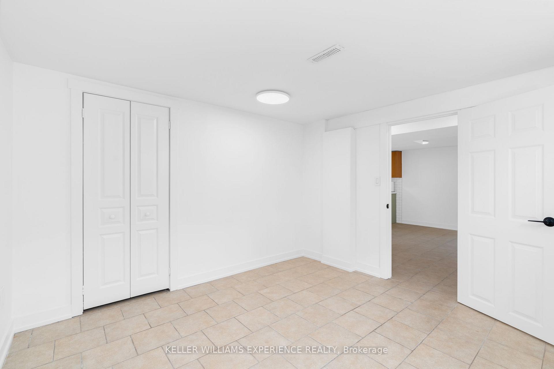 Photo 9 of Unit Unit 1, 29 Parkdale Crescent, Barrie, Wellington — HOMEH
