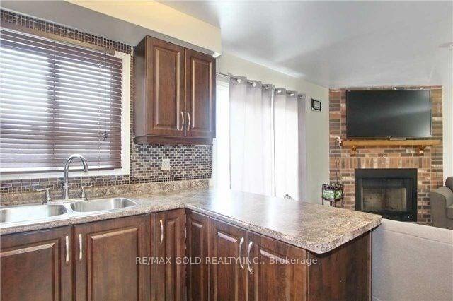 Photo 5 of 59 Meadowlark Drive, Brampton, Fletcher's Creek South — HOMEH