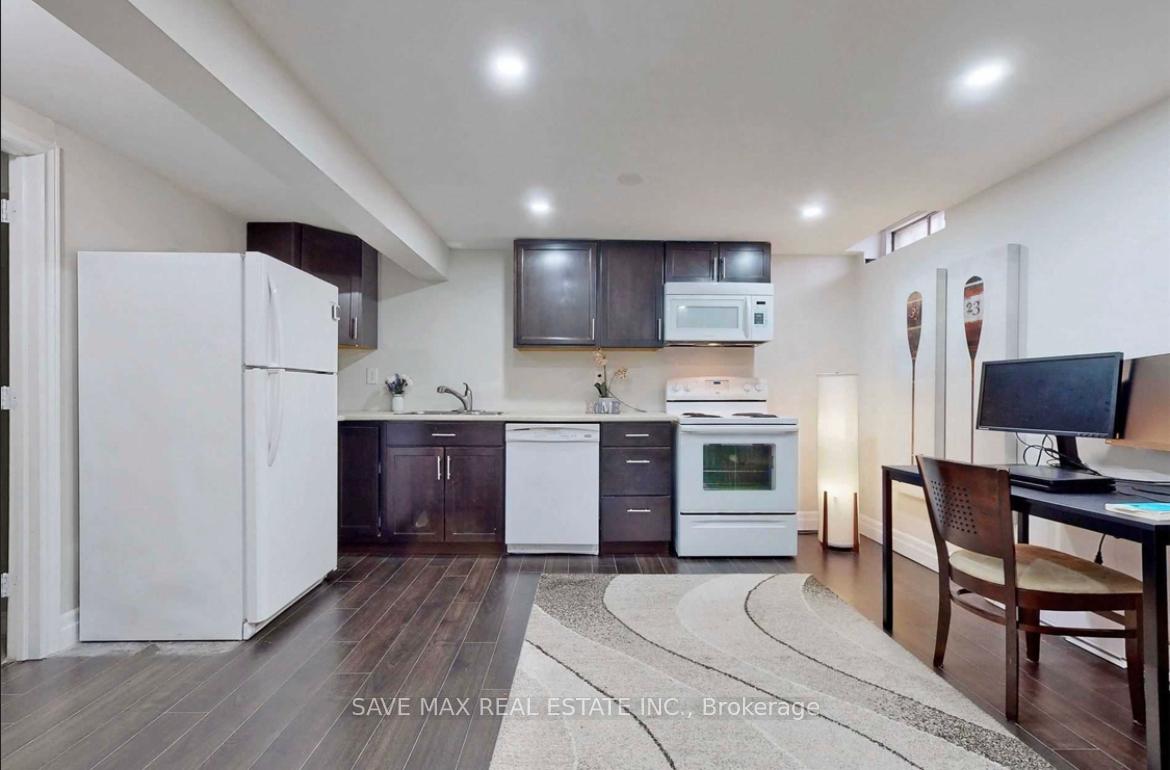 Photo 4 of 10 Greenhills Square, Brampton, Northgate — HOMEH