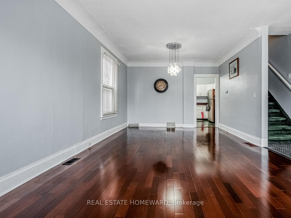 Photo 6 of 34 Fairview Avenue, Hamilton, Crown Point — HOMEH