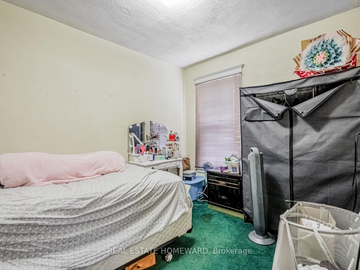 Photo 19 of 34 Fairview Avenue, Hamilton, Crown Point — HOMEH