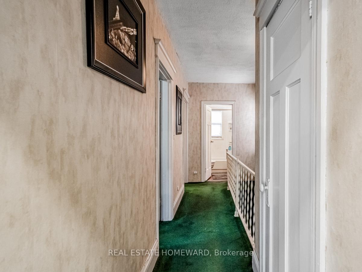 Photo 25 of 34 Fairview Avenue, Hamilton, Crown Point — HOMEH