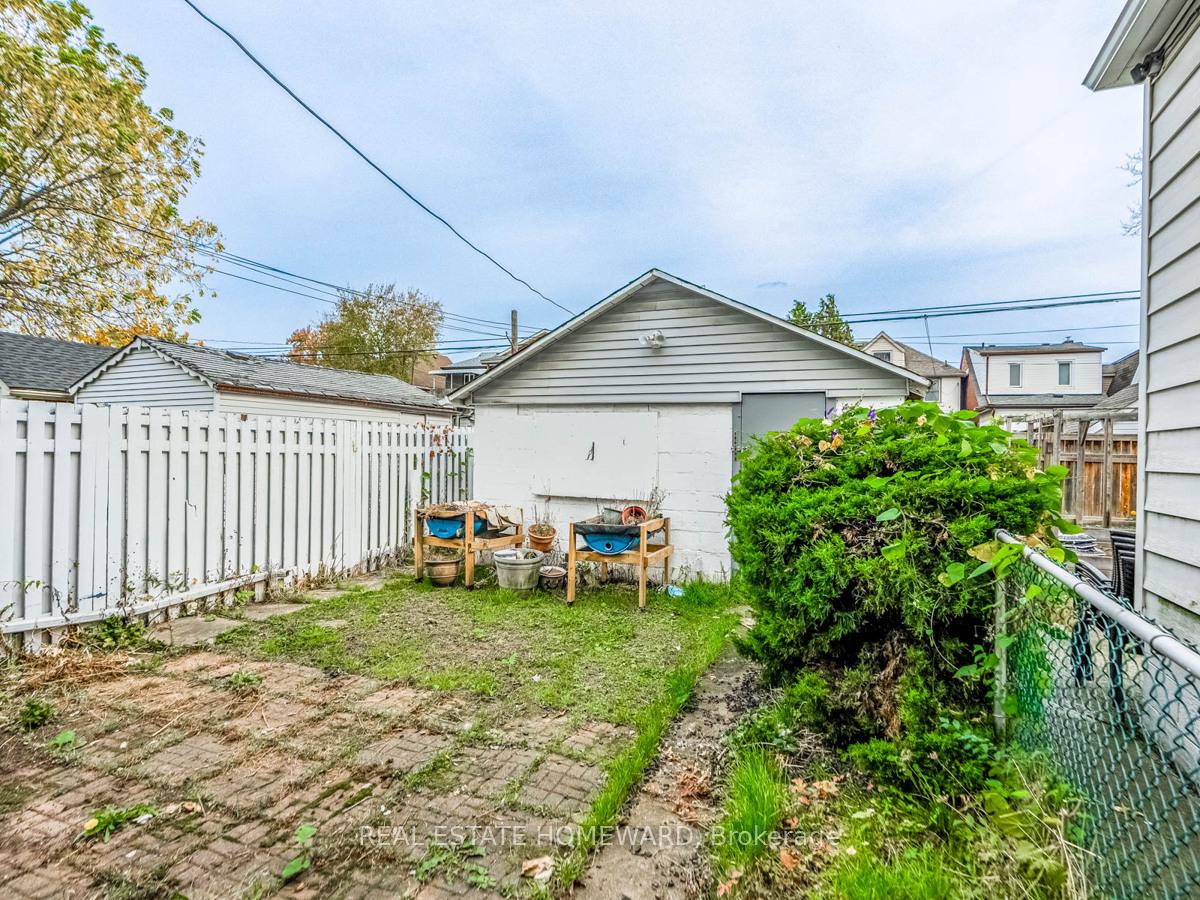 Photo 36 of 34 Fairview Avenue, Hamilton, Crown Point — HOMEH