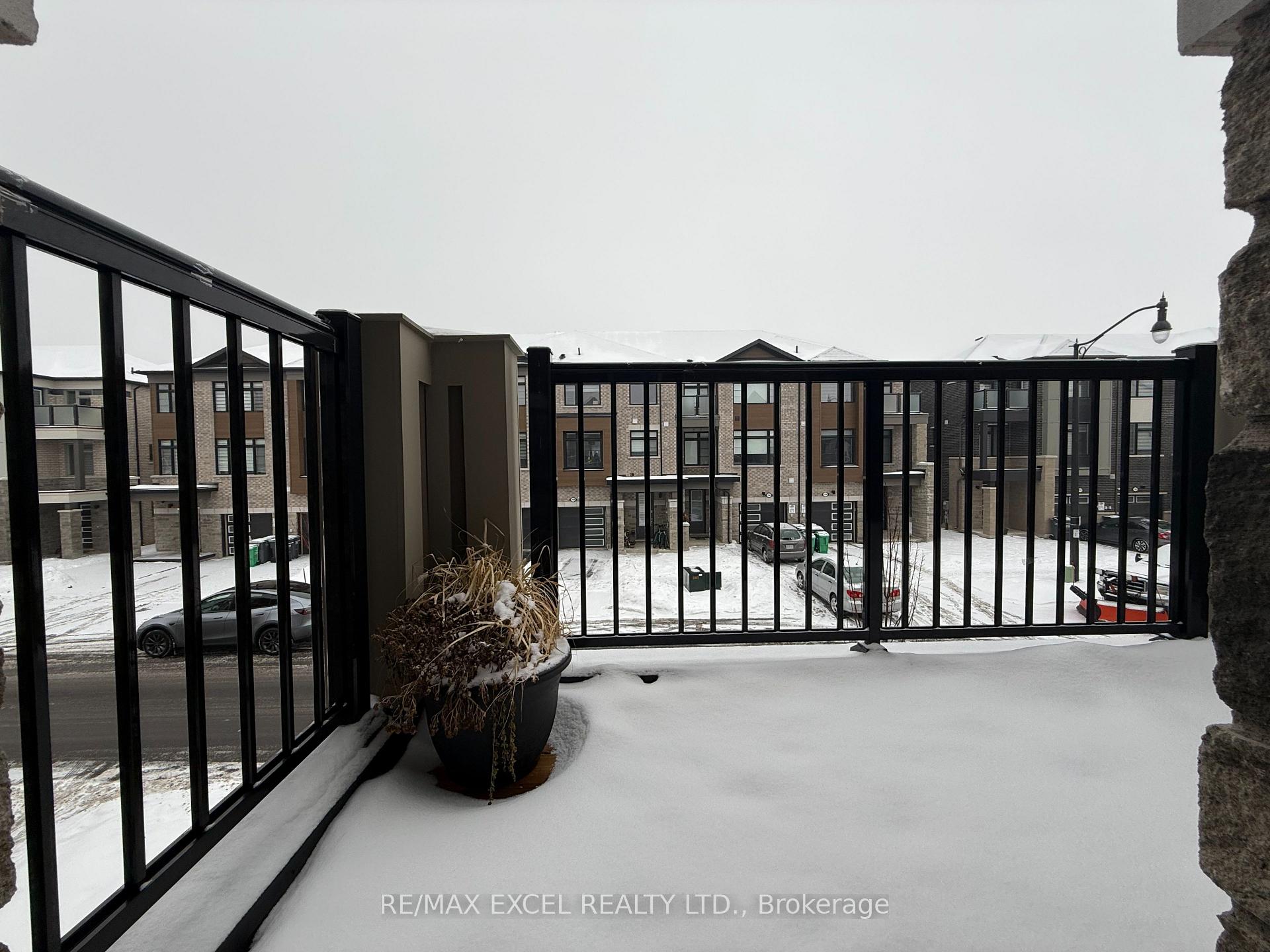Photo 10 of 155 Keppel Circle, Brampton, Northwest Brampton — HOMEH