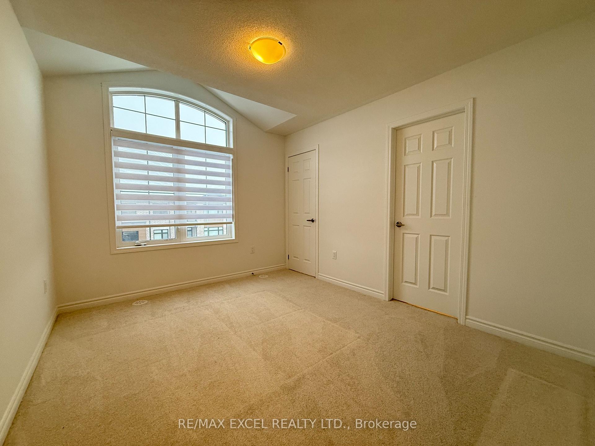 Photo 13 of 155 Keppel Circle, Brampton, Northwest Brampton — HOMEH