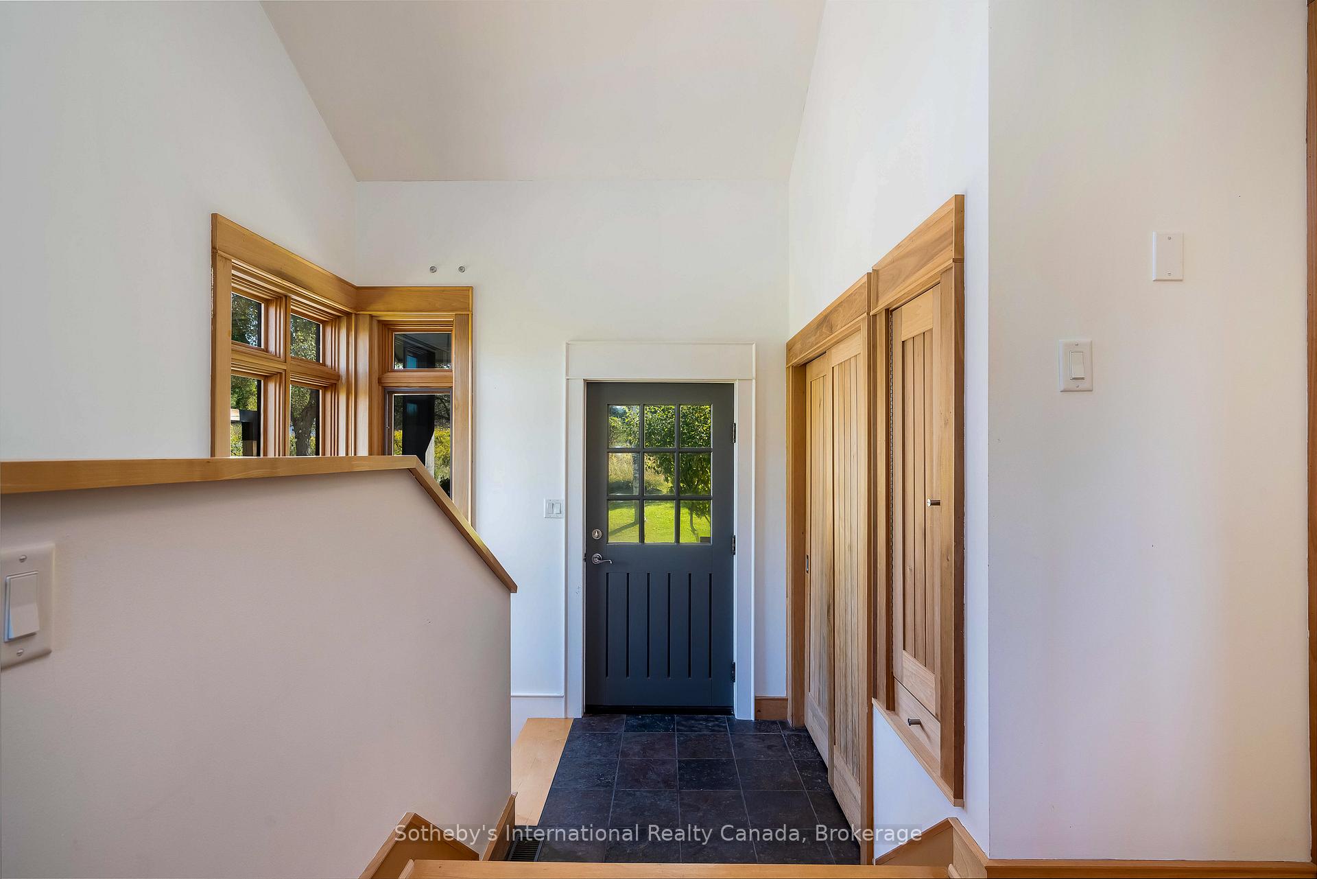 Photo 9 of 797462 East Back Line, Chatsworth — HOMEH