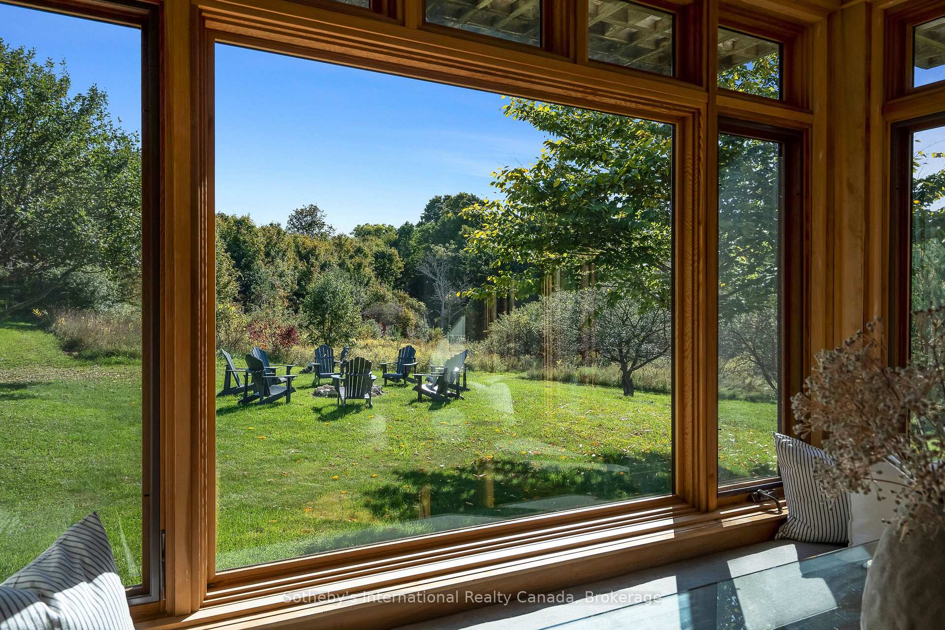 Photo 23 of 797462 East Back Line, Chatsworth — HOMEH