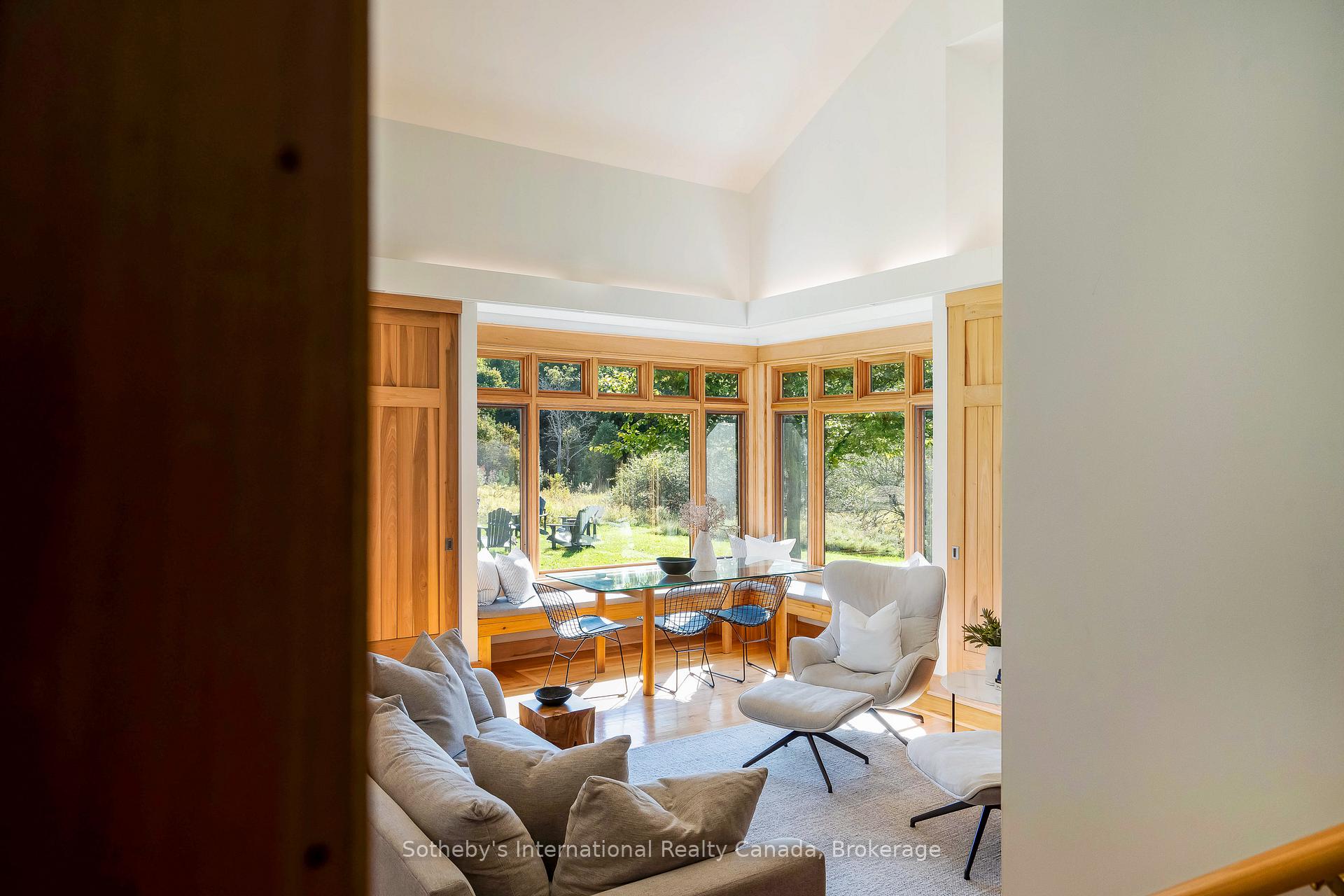 Photo 8 of 797462 East Back Line, Chatsworth — HOMEH