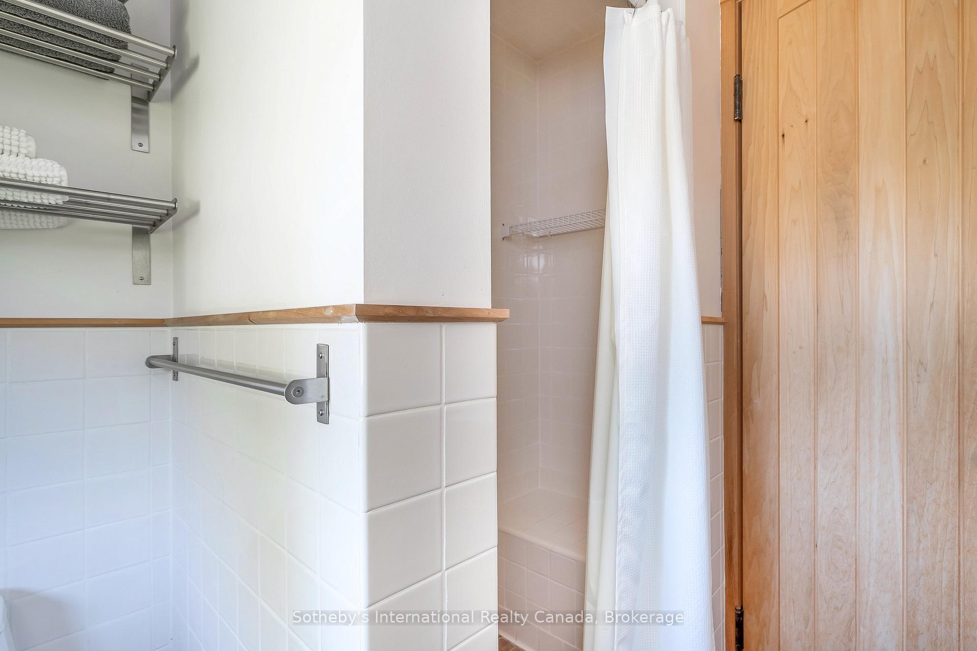 Photo 19 of 797462 East Back Line, Chatsworth — HOMEH