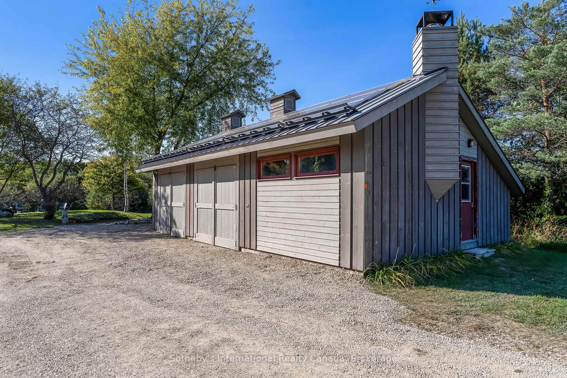 Photo 33 of 797462 East Back Line, Chatsworth — HOMEH