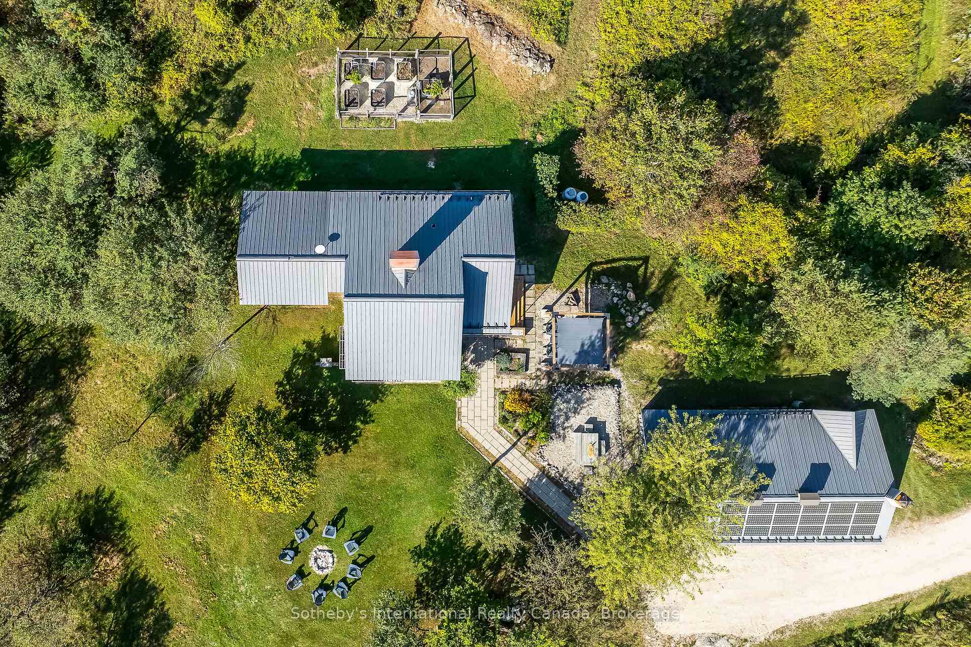 Photo 49 of 797462 East Back Line, Chatsworth — HOMEH
