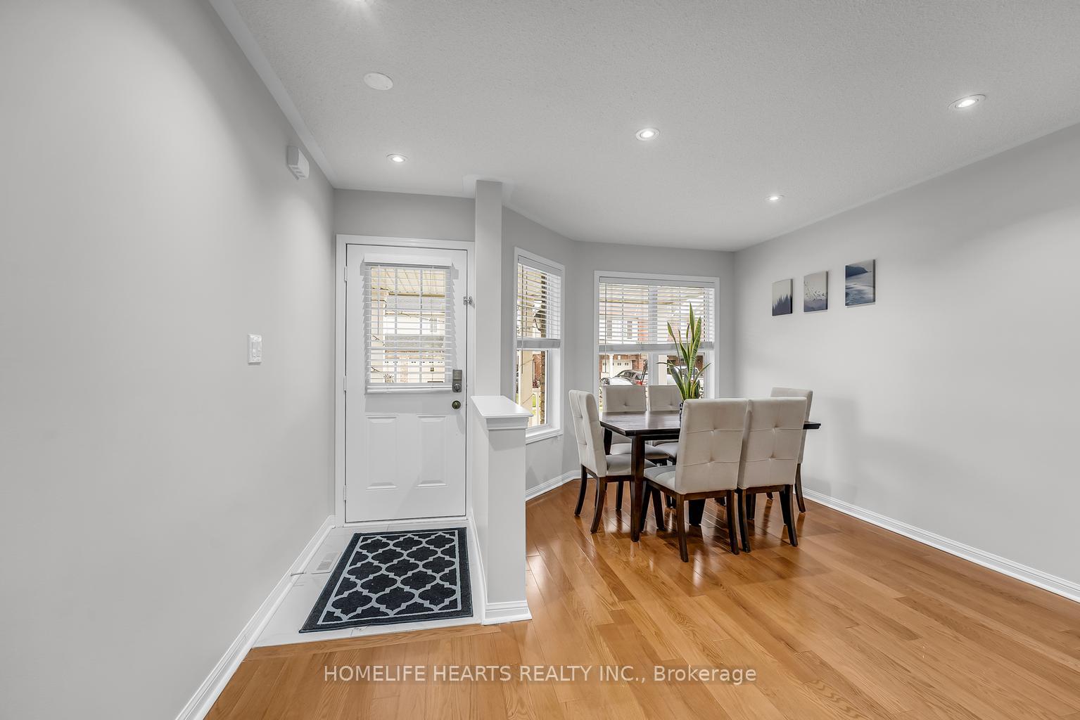 Photo 4 of 101 Owlridge Drive, Brampton, Credit Valley — HOMEH