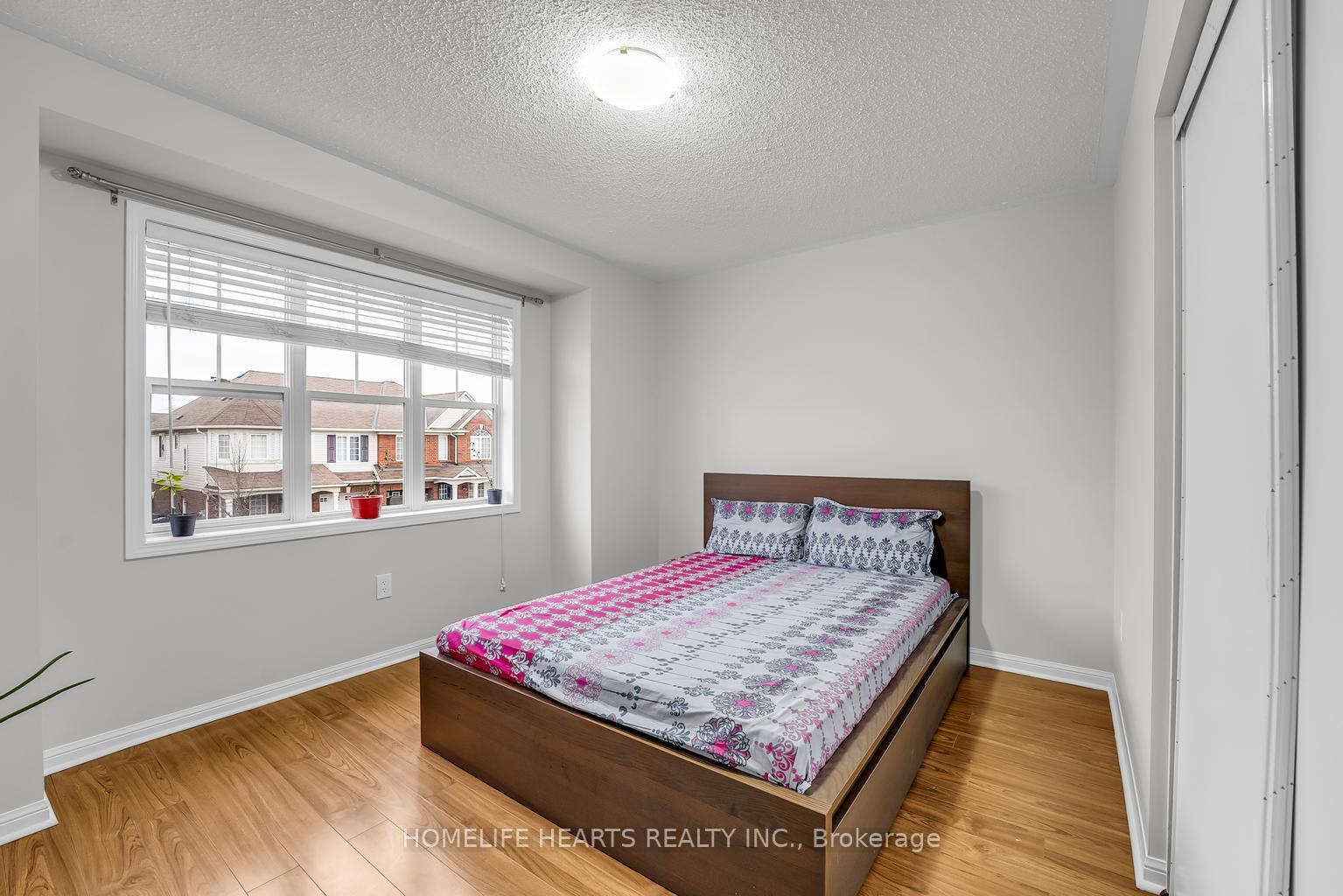Photo 24 of 101 Owlridge Drive, Brampton, Credit Valley — HOMEH