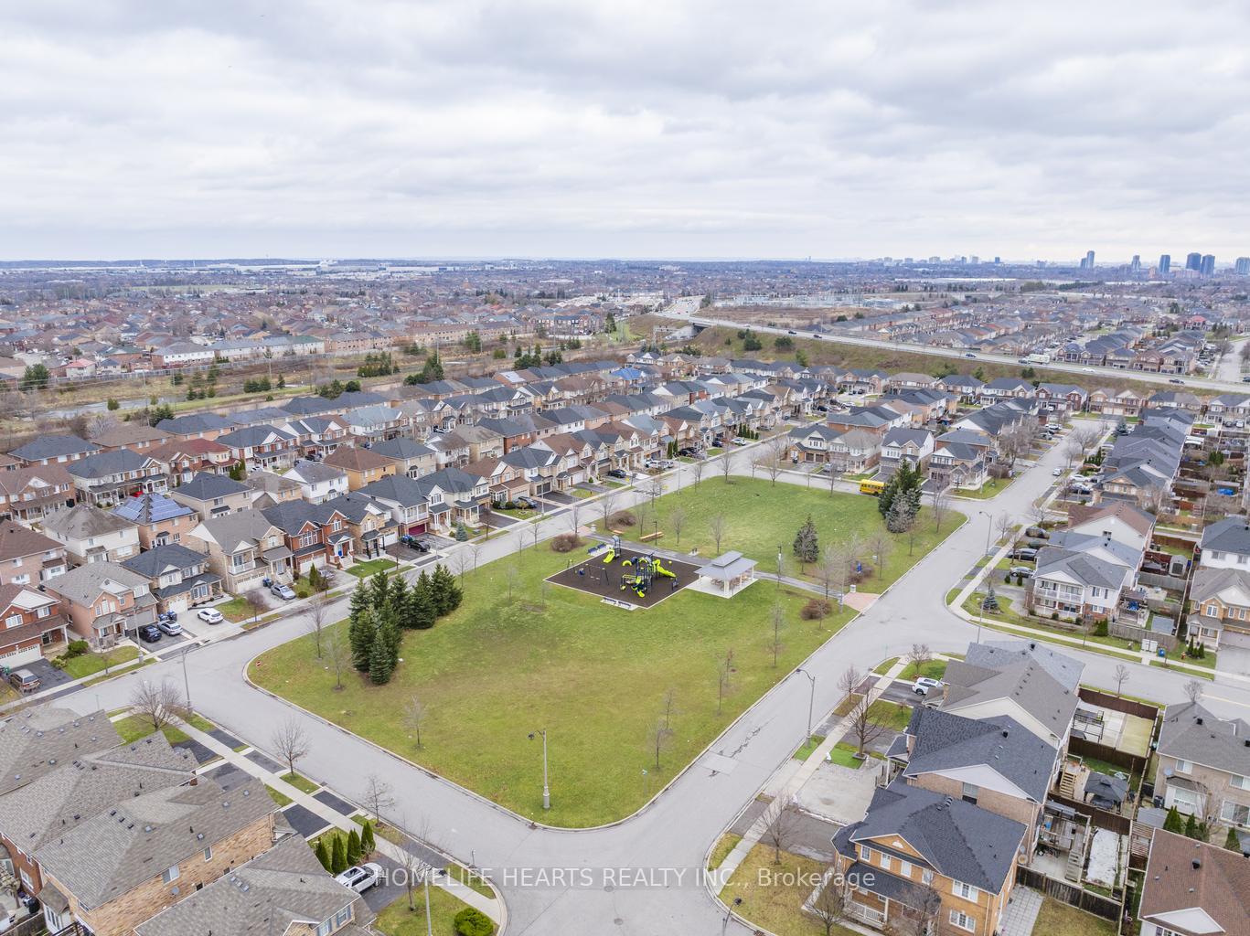 Photo 40 of 101 Owlridge Drive, Brampton, Credit Valley — HOMEH