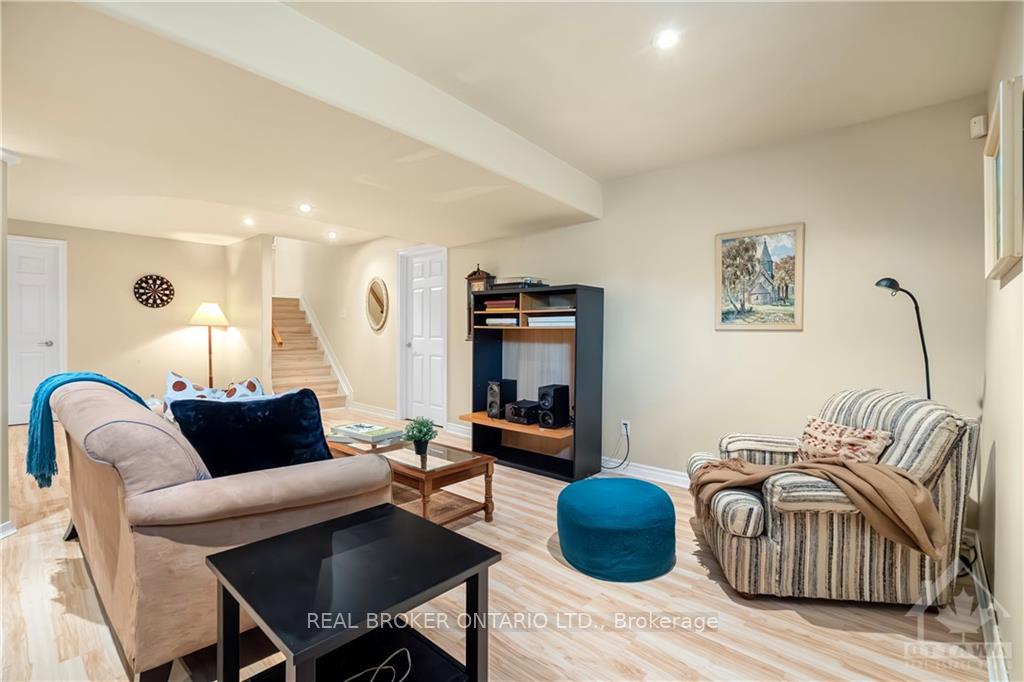 Photo 2 of 53 Cinnabar Way, Ottawa, Stittsville (Central) — HOMEH
