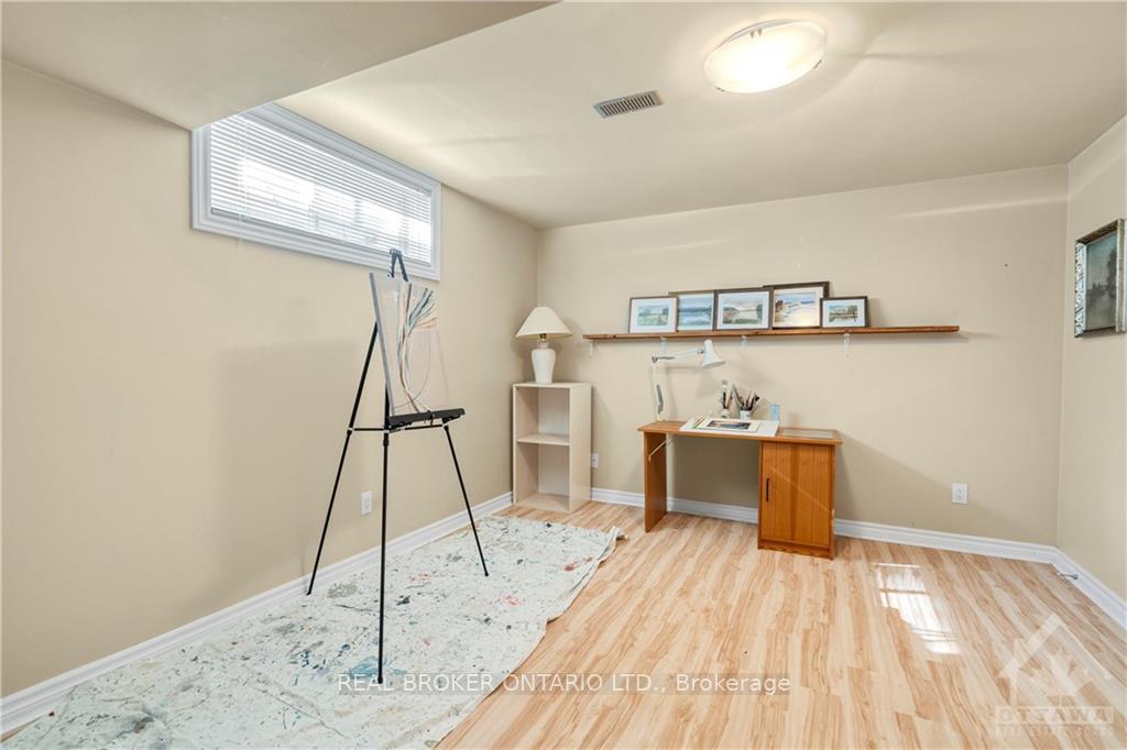Photo 5 of 53 Cinnabar Way, Ottawa, Stittsville (Central) — HOMEH