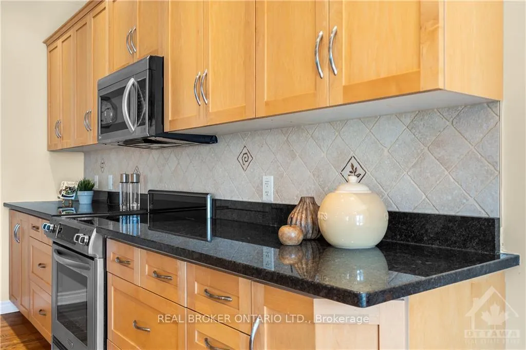 Photo 19 of 53 Cinnabar Way, Ottawa, Stittsville (Central) — HOMEH