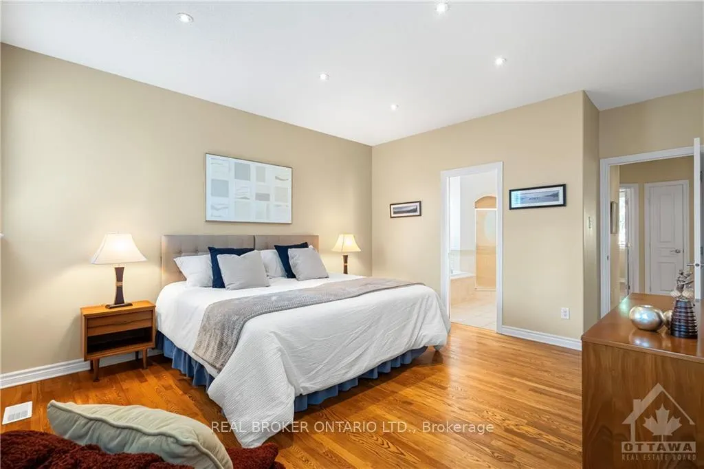 Photo 26 of 53 Cinnabar Way, Ottawa, Stittsville (Central) — HOMEH