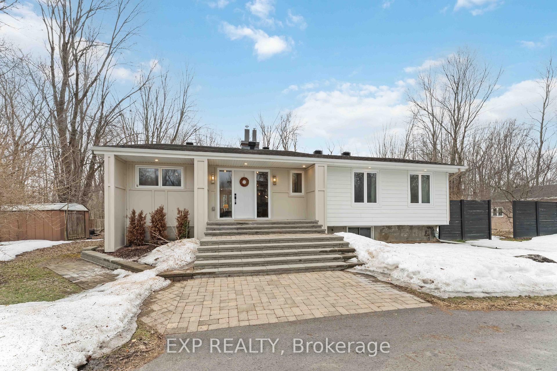 Front of 4688 Fallowfield Road