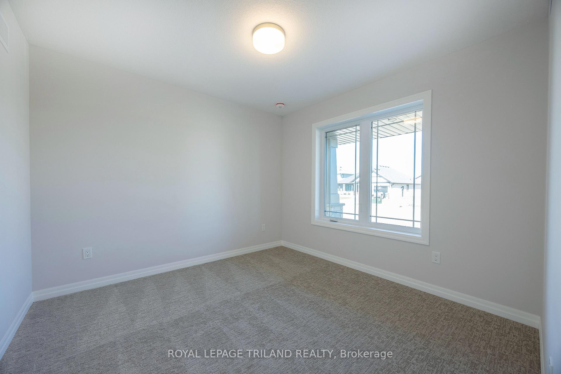Photo 3 of 24 Silverleaf Path, St. Thomas — HOMEH