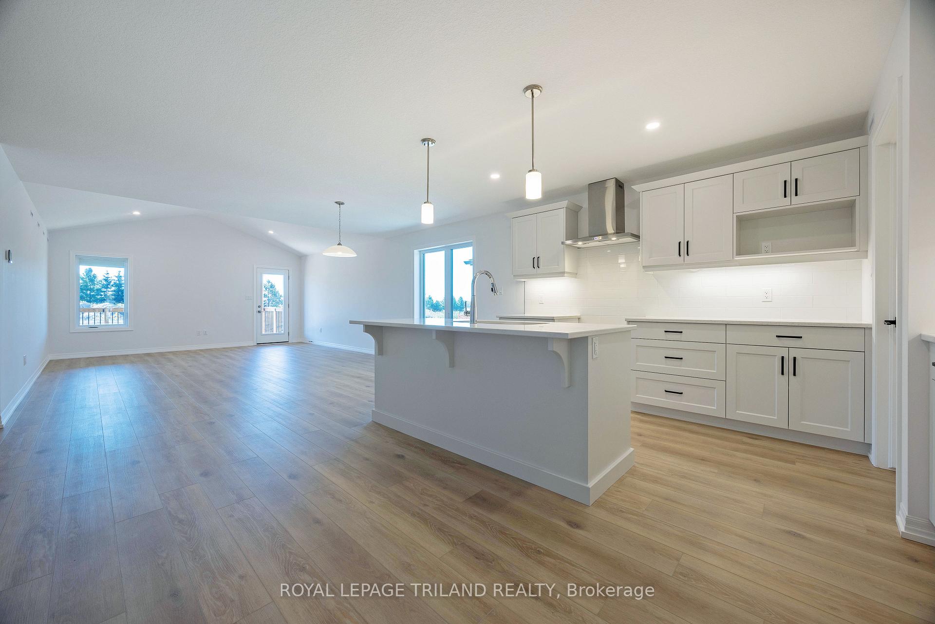 Photo 5 of 24 Silverleaf Path, St. Thomas — HOMEH