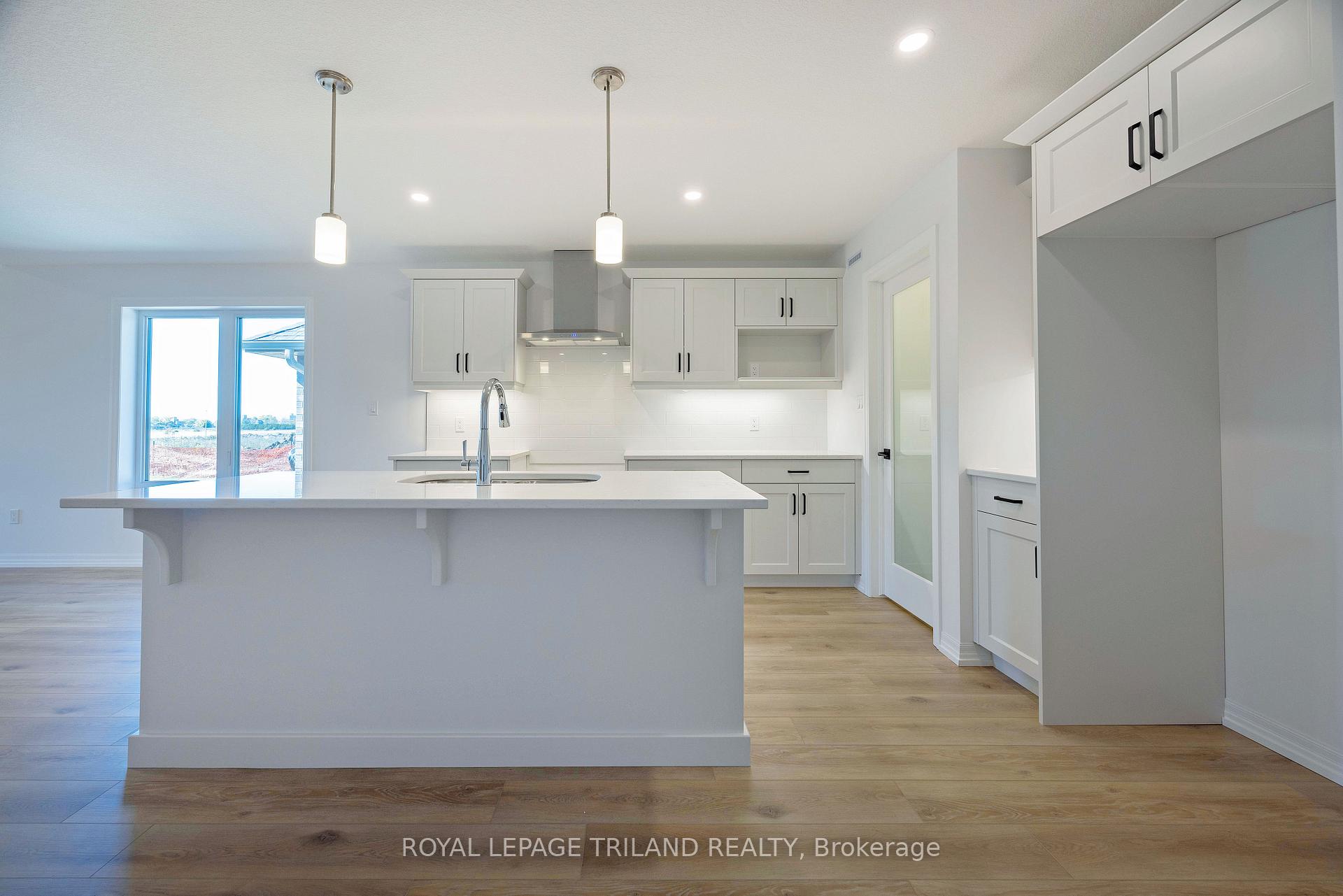 Photo 6 of 24 Silverleaf Path, St. Thomas — HOMEH