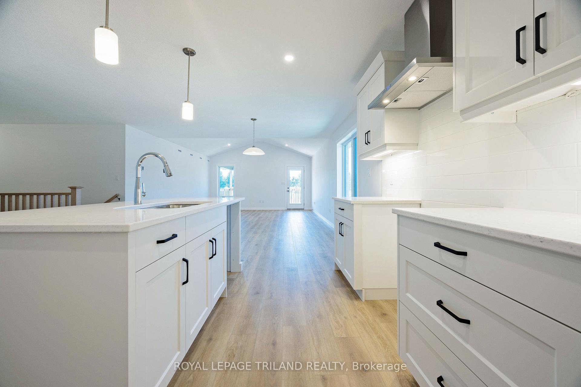 Photo 8 of 24 Silverleaf Path, St. Thomas — HOMEH