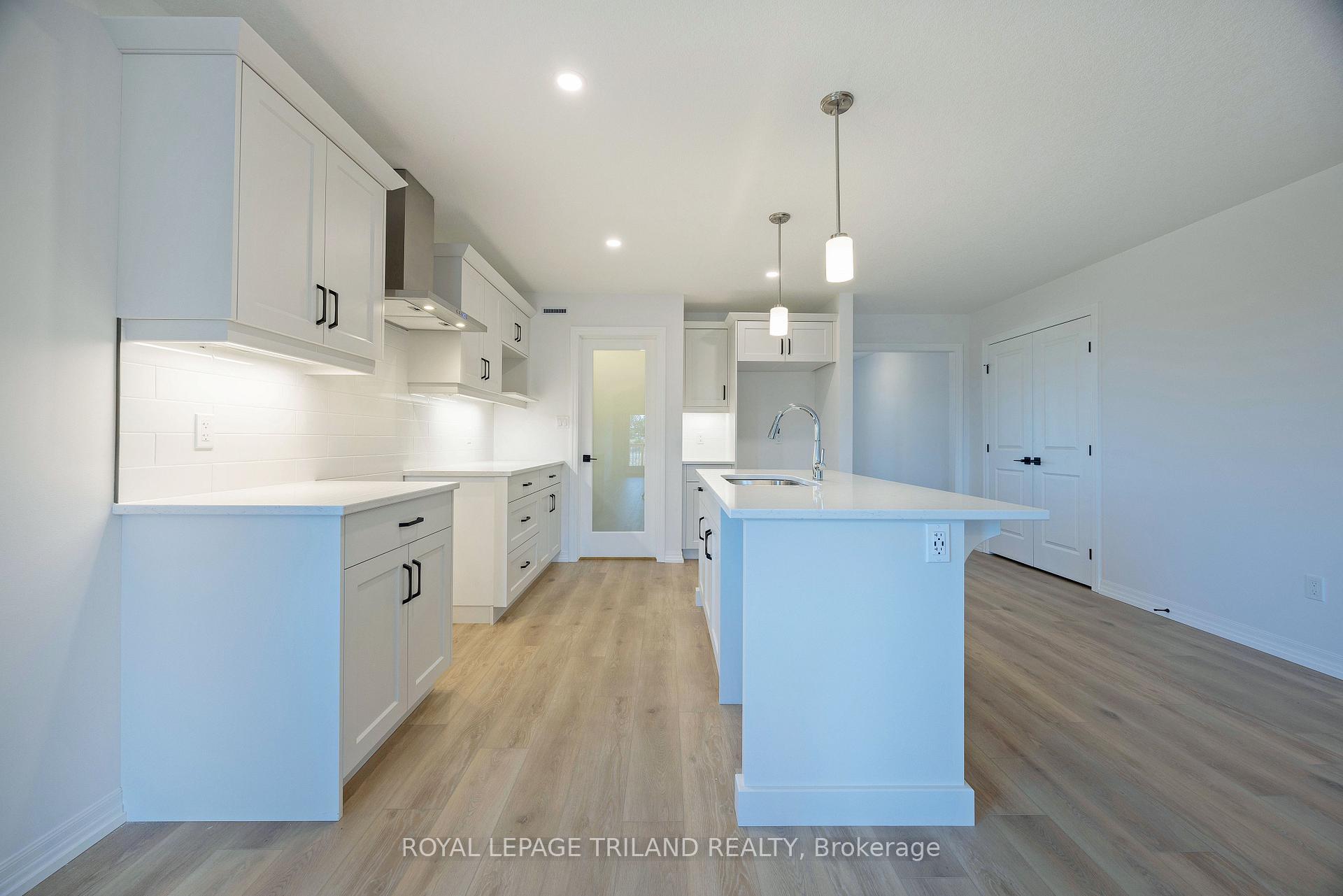 Photo 11 of 24 Silverleaf Path, St. Thomas — HOMEH