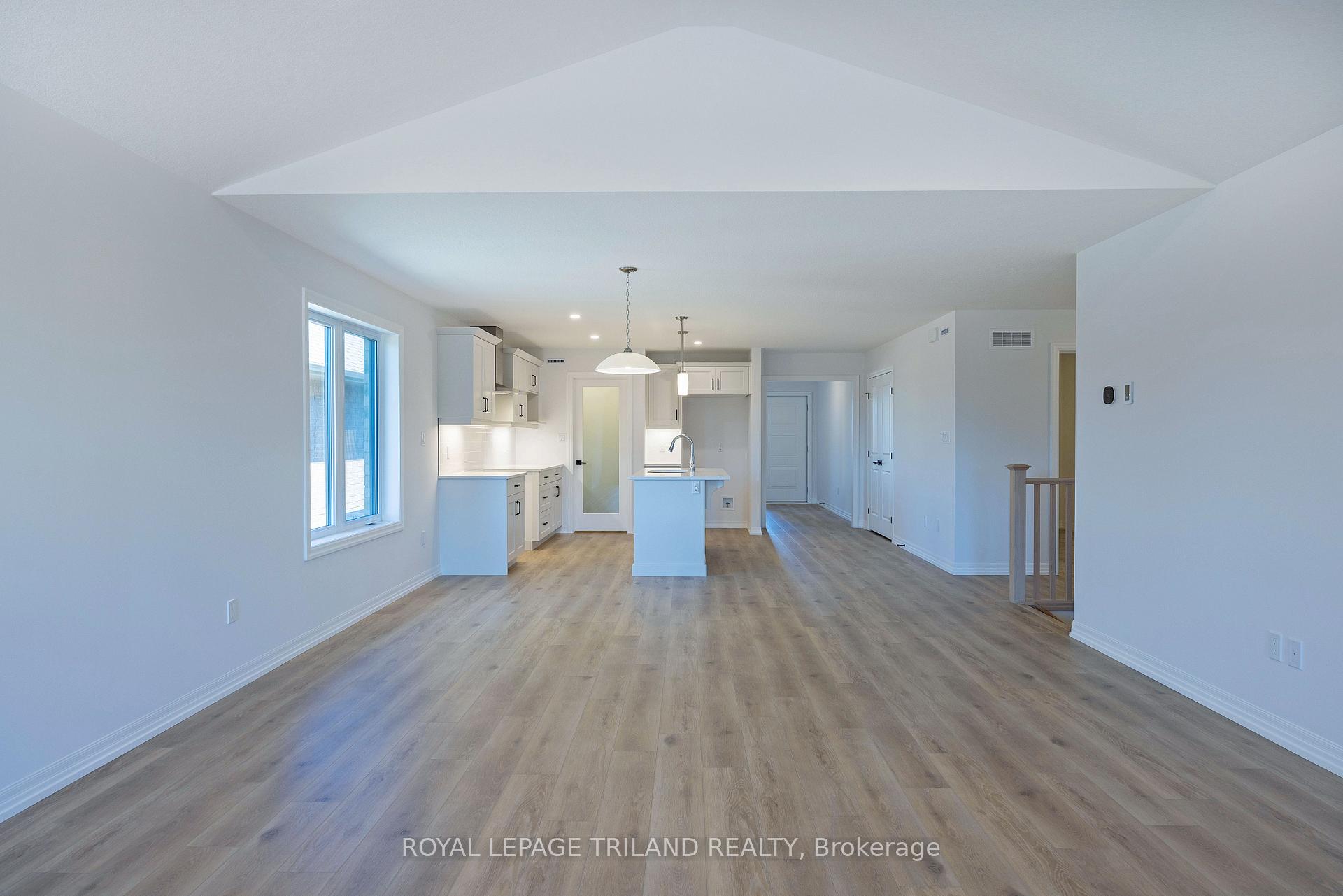 Photo 20 of 24 Silverleaf Path, St. Thomas — HOMEH