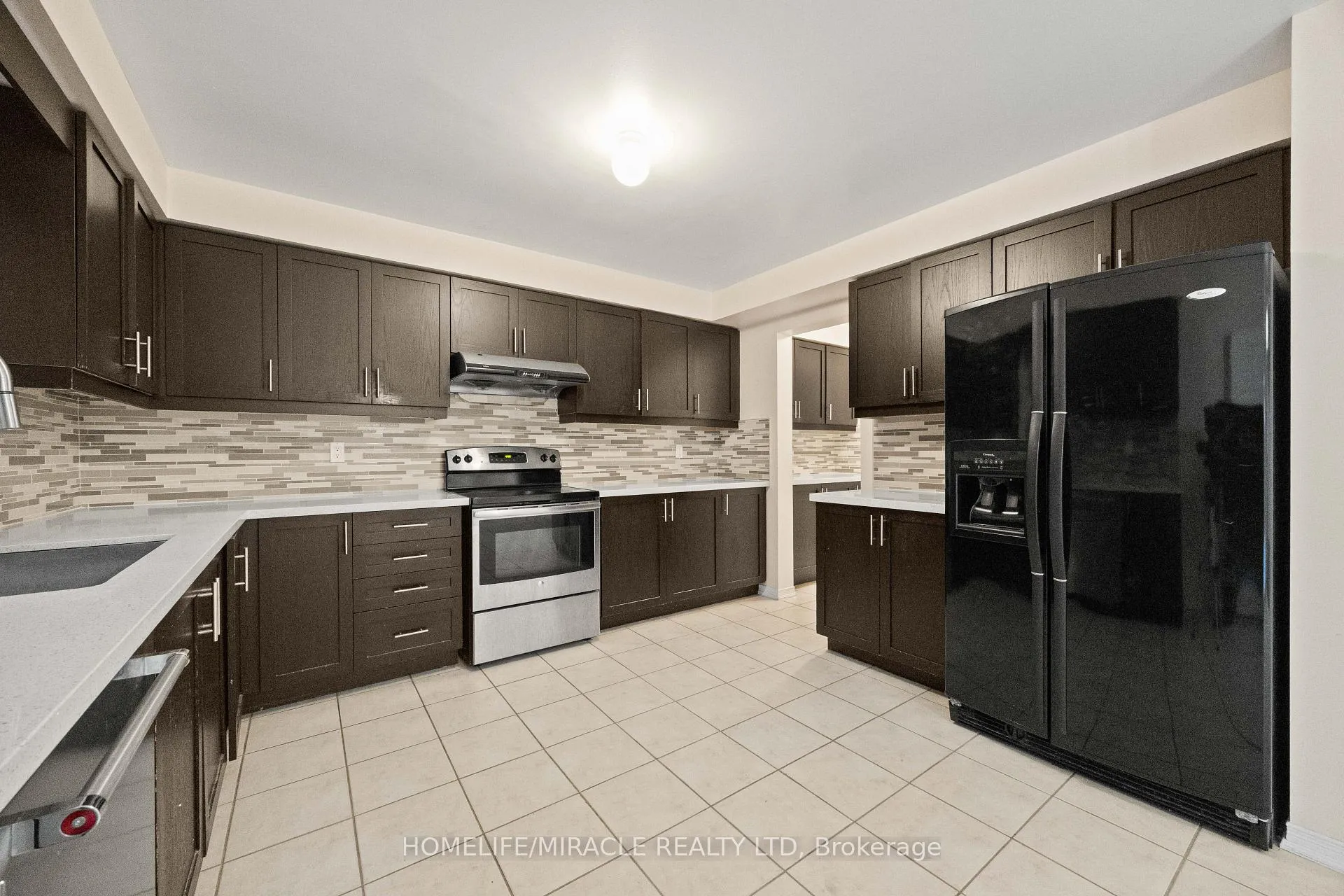 Photo 15 of 28 Bramfield Street, Brampton, Fletcher's Meadow — HOMEH
