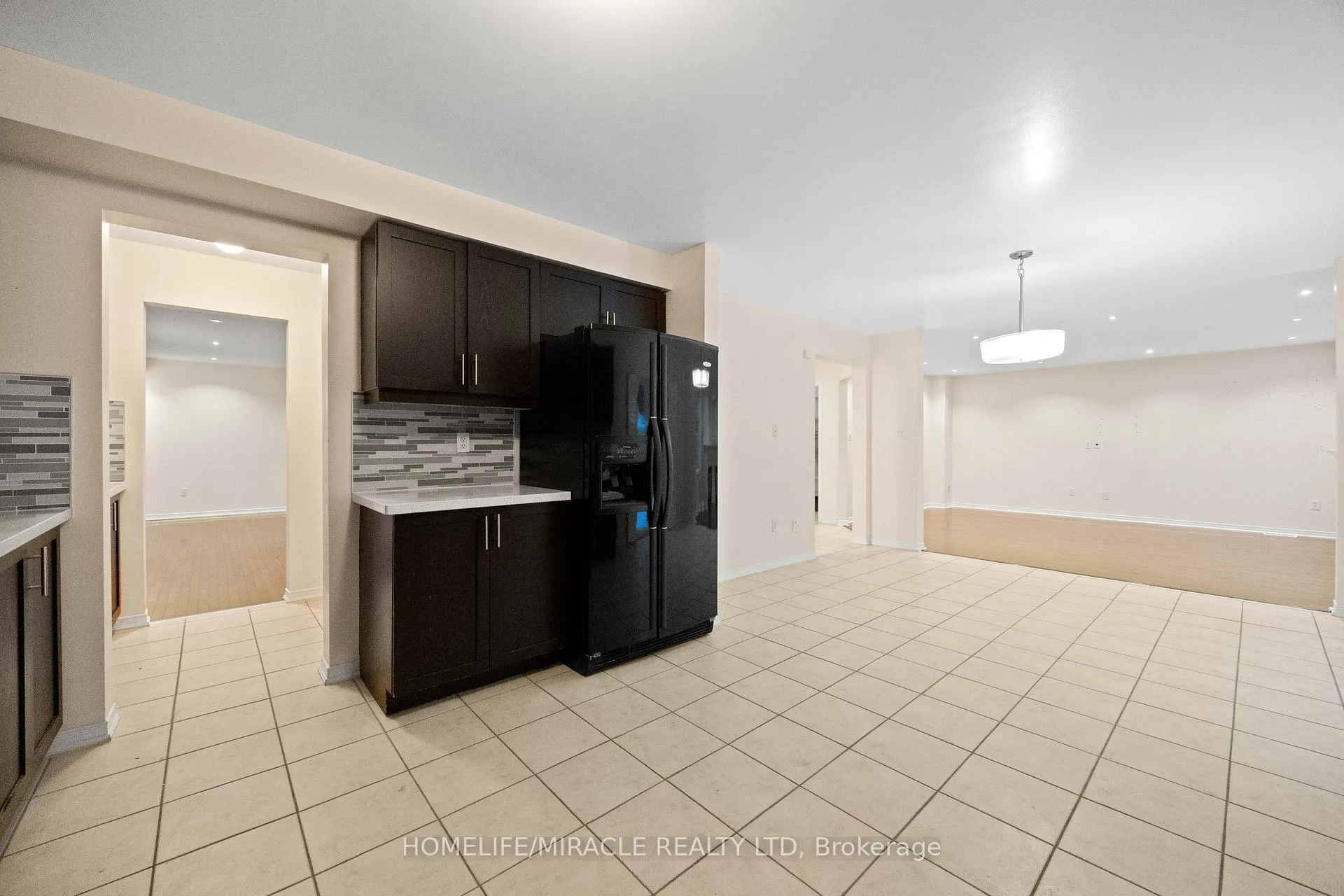 Photo 16 of 28 Bramfield Street, Brampton, Fletcher's Meadow — HOMEH