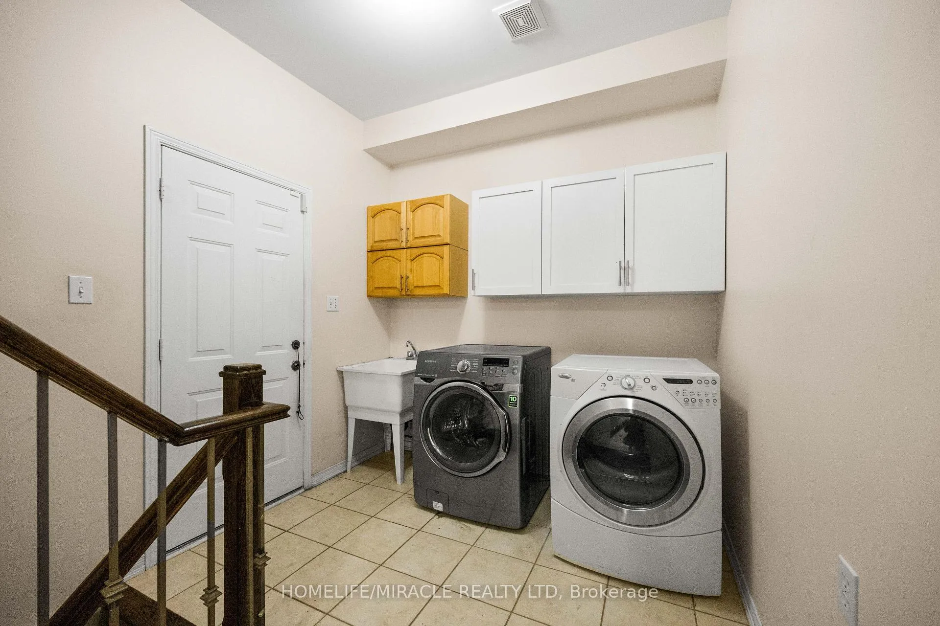 Photo 18 of 28 Bramfield Street, Brampton, Fletcher's Meadow — HOMEH