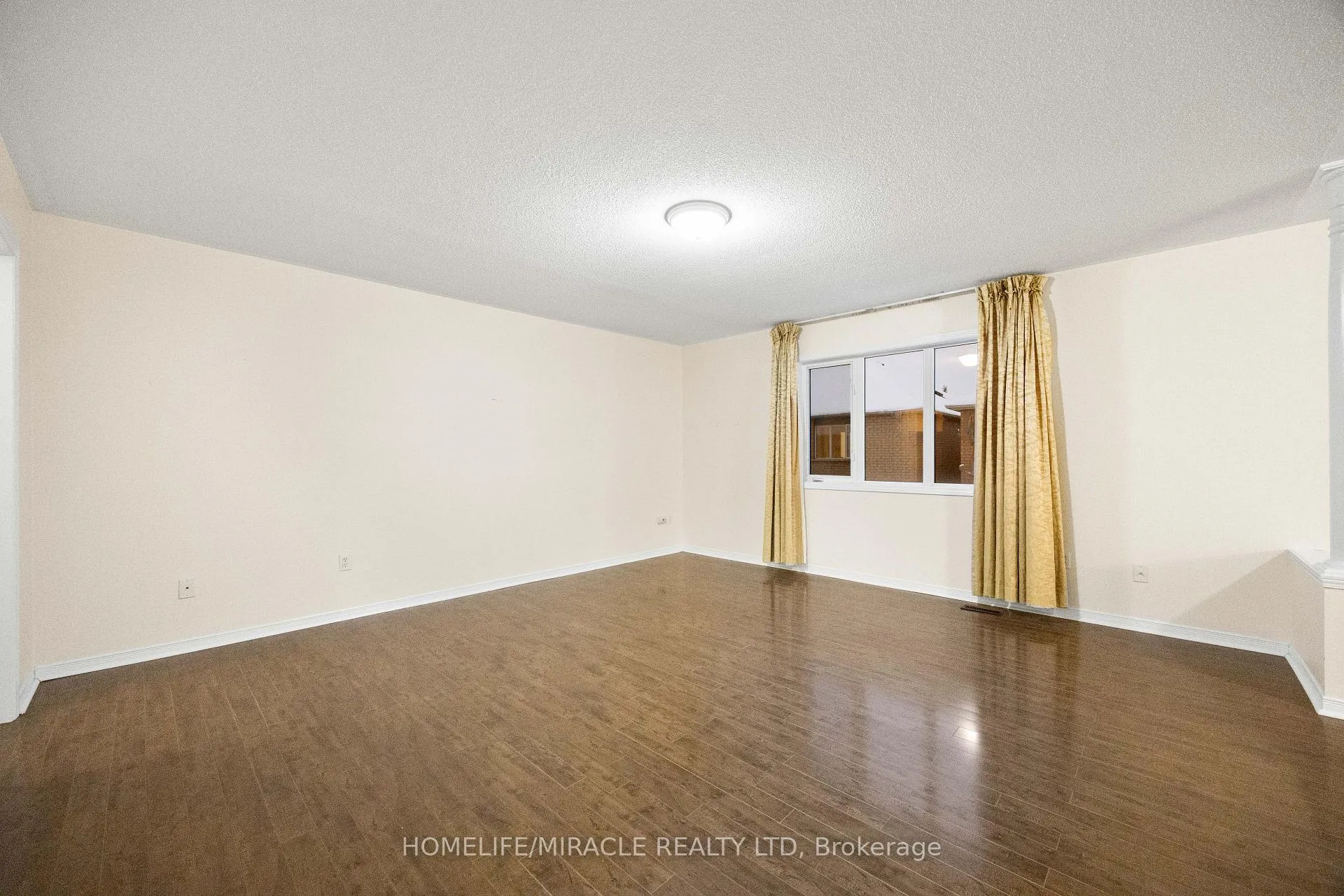 Photo 23 of 28 Bramfield Street, Brampton, Fletcher's Meadow — HOMEH