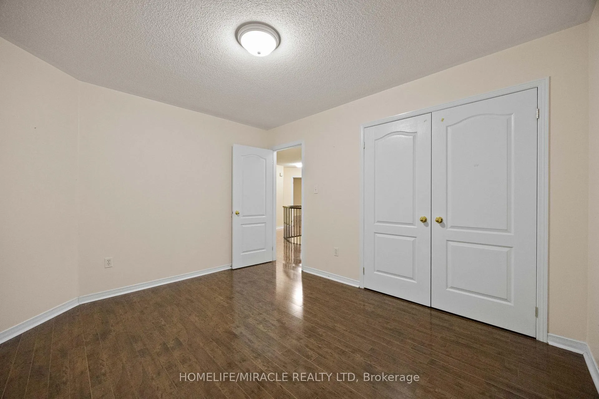 Photo 34 of 28 Bramfield Street, Brampton, Fletcher's Meadow — HOMEH