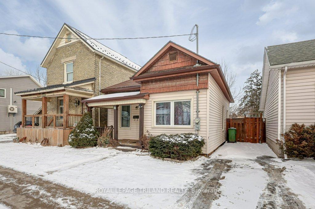 Photo 2 of 31 Malakoff Street, St. Thomas — HOMEH