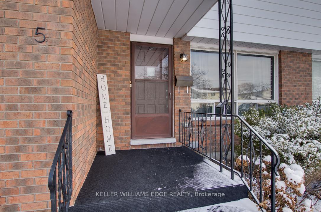 Photo 2 of 5 Westfield Drive, St. Catharines, Fairview — HOMEH
