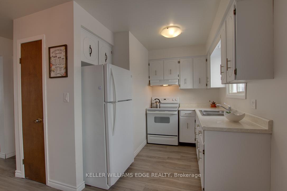 Photo 6 of 5 Westfield Drive, St. Catharines, Fairview — HOMEH