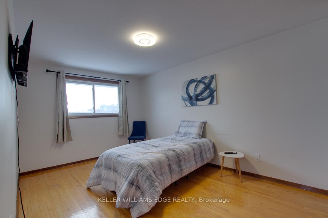 Photo 9 of 5 Westfield Drive, St. Catharines, Fairview — HOMEH