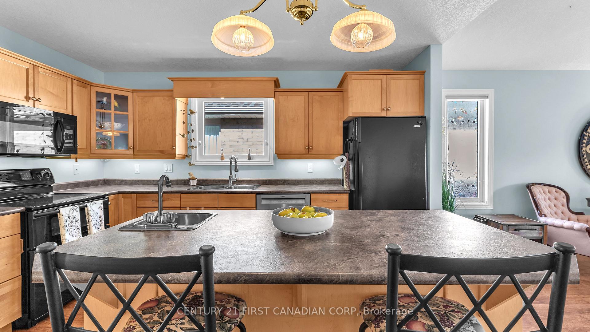 Photo 7 of 4.5 Morrison Drive, St. Thomas — HOMEH