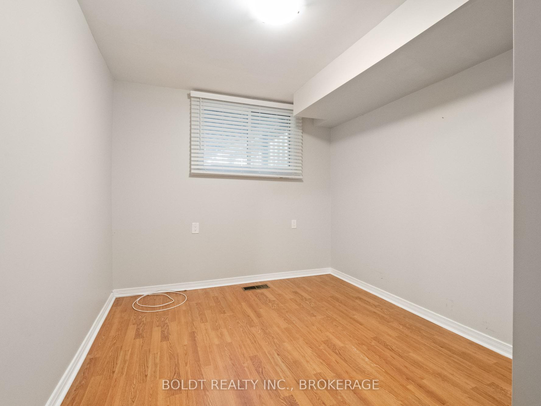 Photo 12 of 28 Cypress Street, St. Catharines, Lakeport — HOMEH