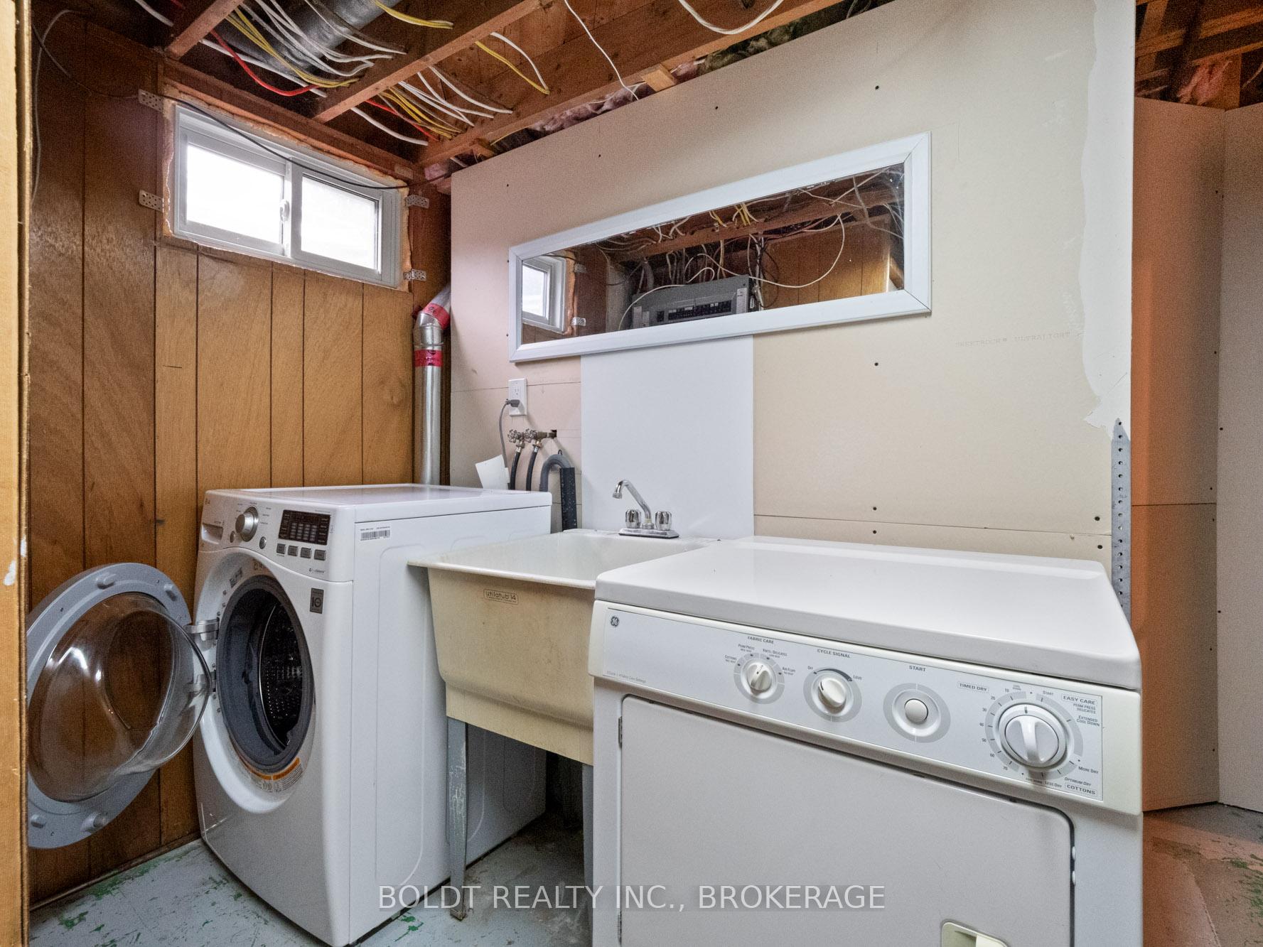 Photo 18 of 28 Cypress Street, St. Catharines, Lakeport — HOMEH