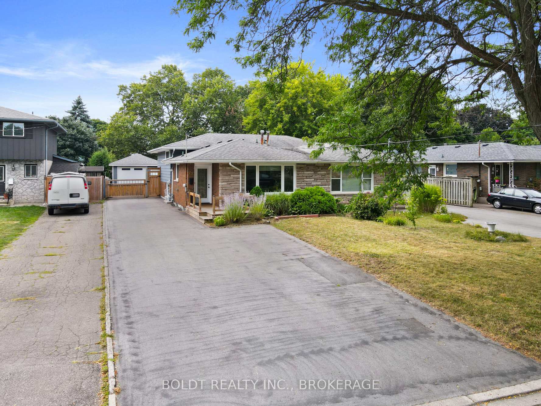 Photo 21 of 28 Cypress Street, St. Catharines, Lakeport — HOMEH