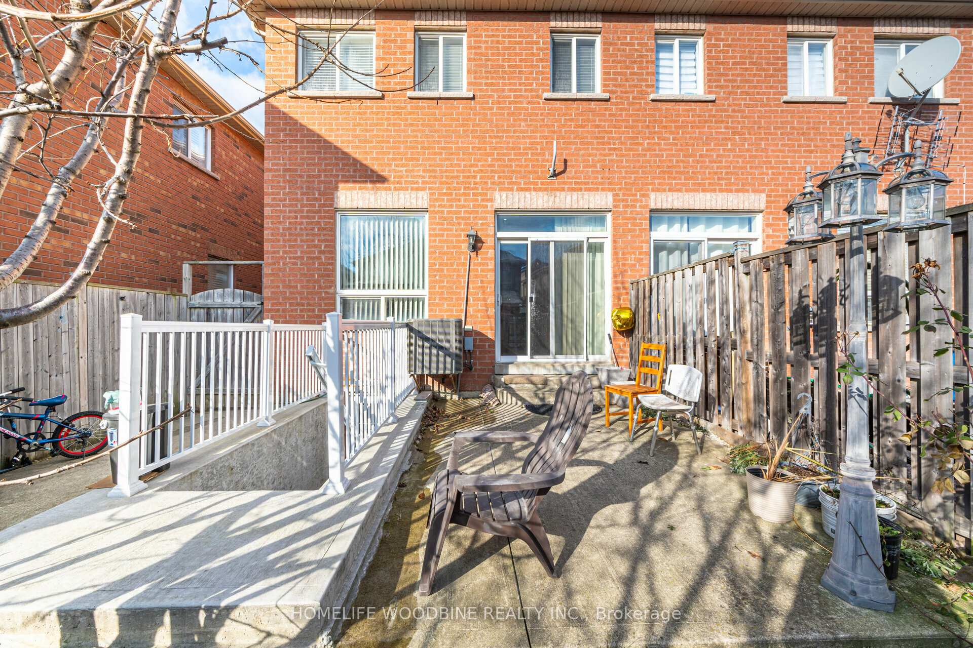 Photo 37 of 29 Calm Waters Crescent, Brampton, Madoc — HOMEH