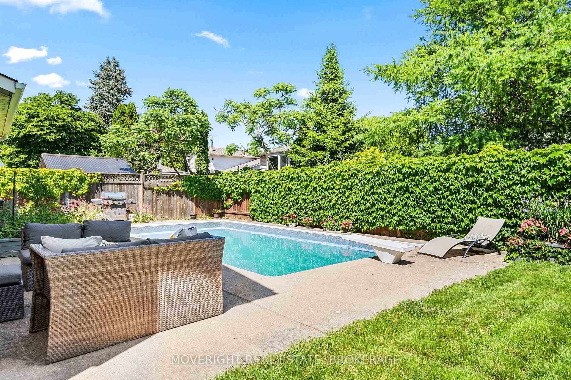 Photo 6 of 66 Courtleigh Road, St. Catharines, Port Dalhousie — HOMEH