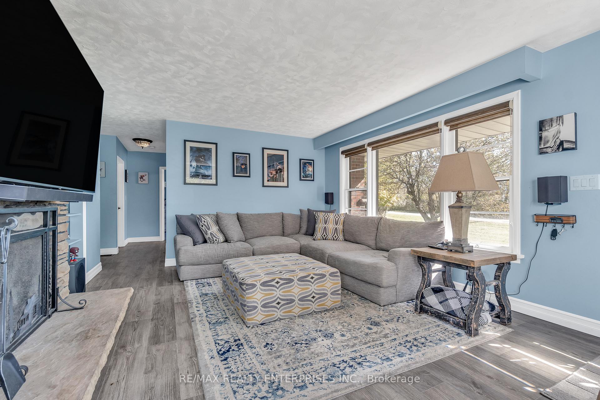 Photo 7 of 511 Campbellville Road, Hamilton, Rural Flamborough — HOMEH